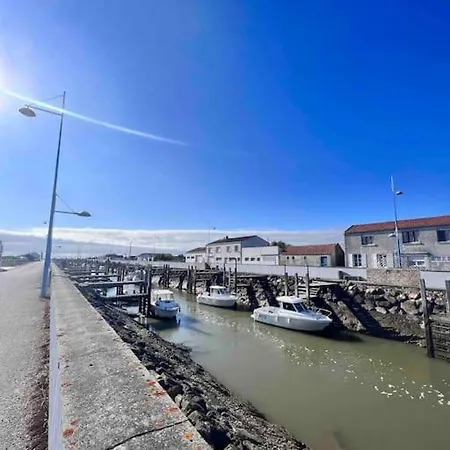 Maison De Charme Au Coeur Du Marais Breton Vendéen *