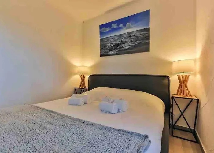 Villa Maison De Charme Au Coeur Du Marais Breton Vendeen Bouin (Vendee)